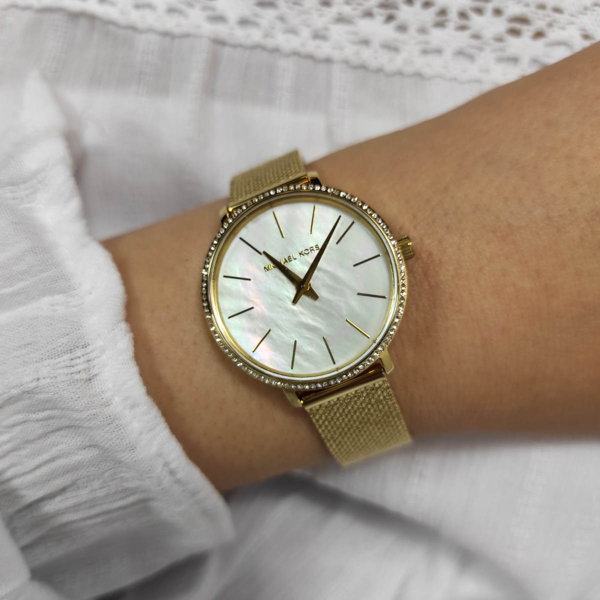 Michael Kors Pyper Quartz Mother of Pearl White Dial Gold Mesh Bracelet Watch For Women - MK4619