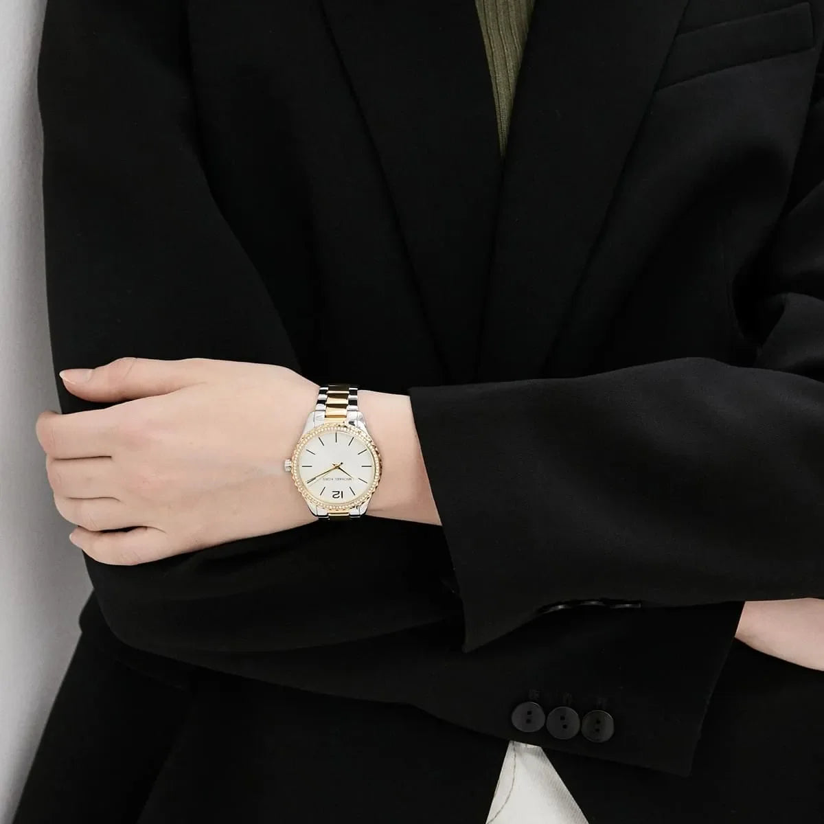  Shop Authentic Michael Kors Layton Quartz Silver Dial Two Tone Steel Strap Watch For Women - MK6899 - Luxxuri