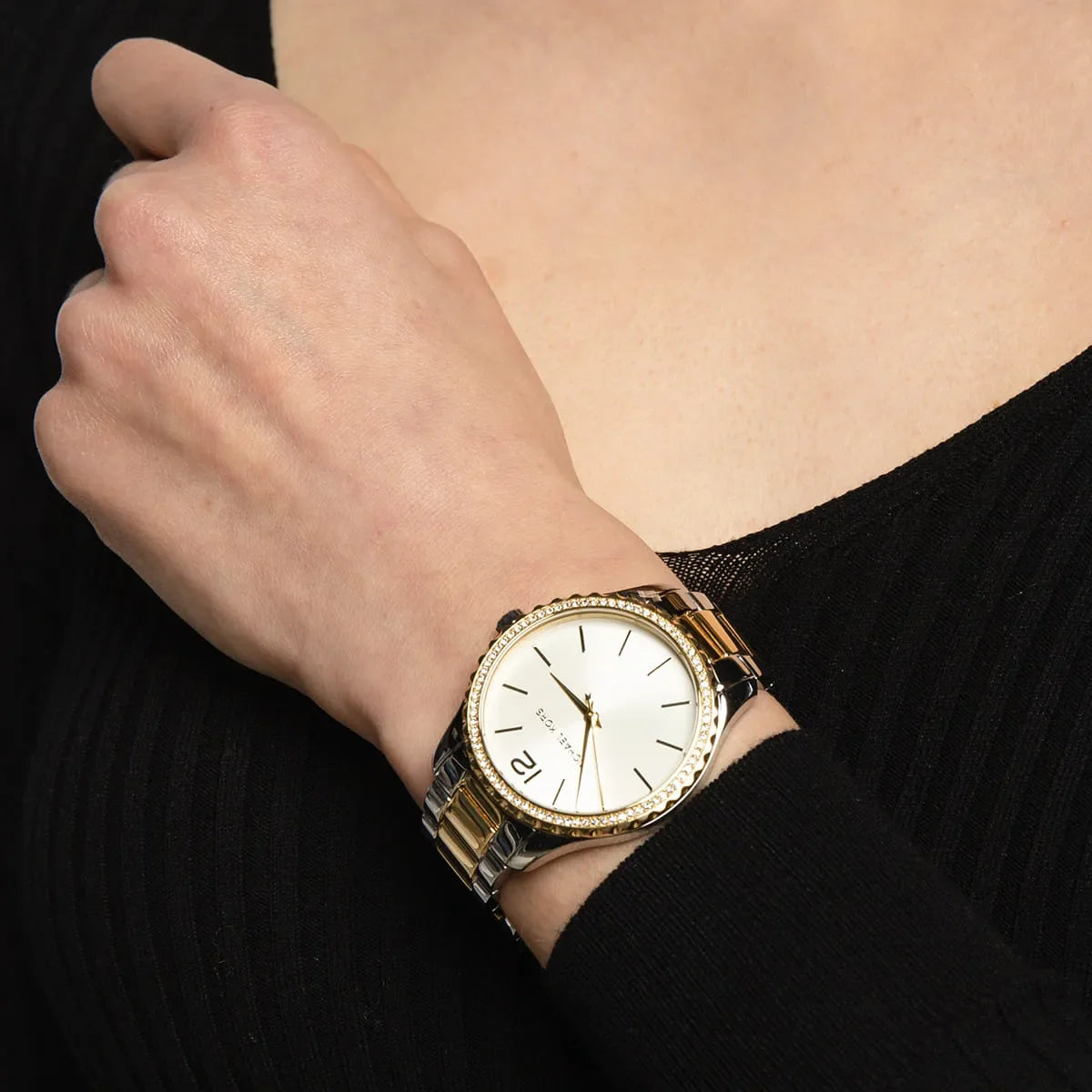  Shop Authentic Michael Kors Layton Quartz Silver Dial Two Tone Steel Strap Watch For Women - MK6899 - Luxxuri