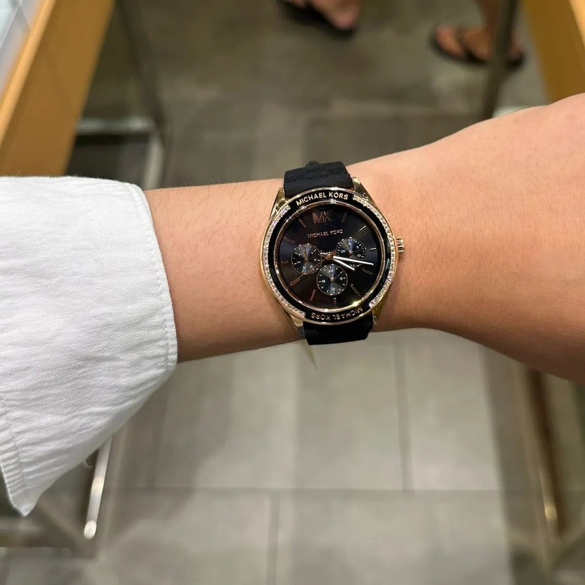  Shop Authentic Michael Kors Jessa Quartz Black Dial Black Silicone Strap Watch For Women - MK7266 - Luxxuri