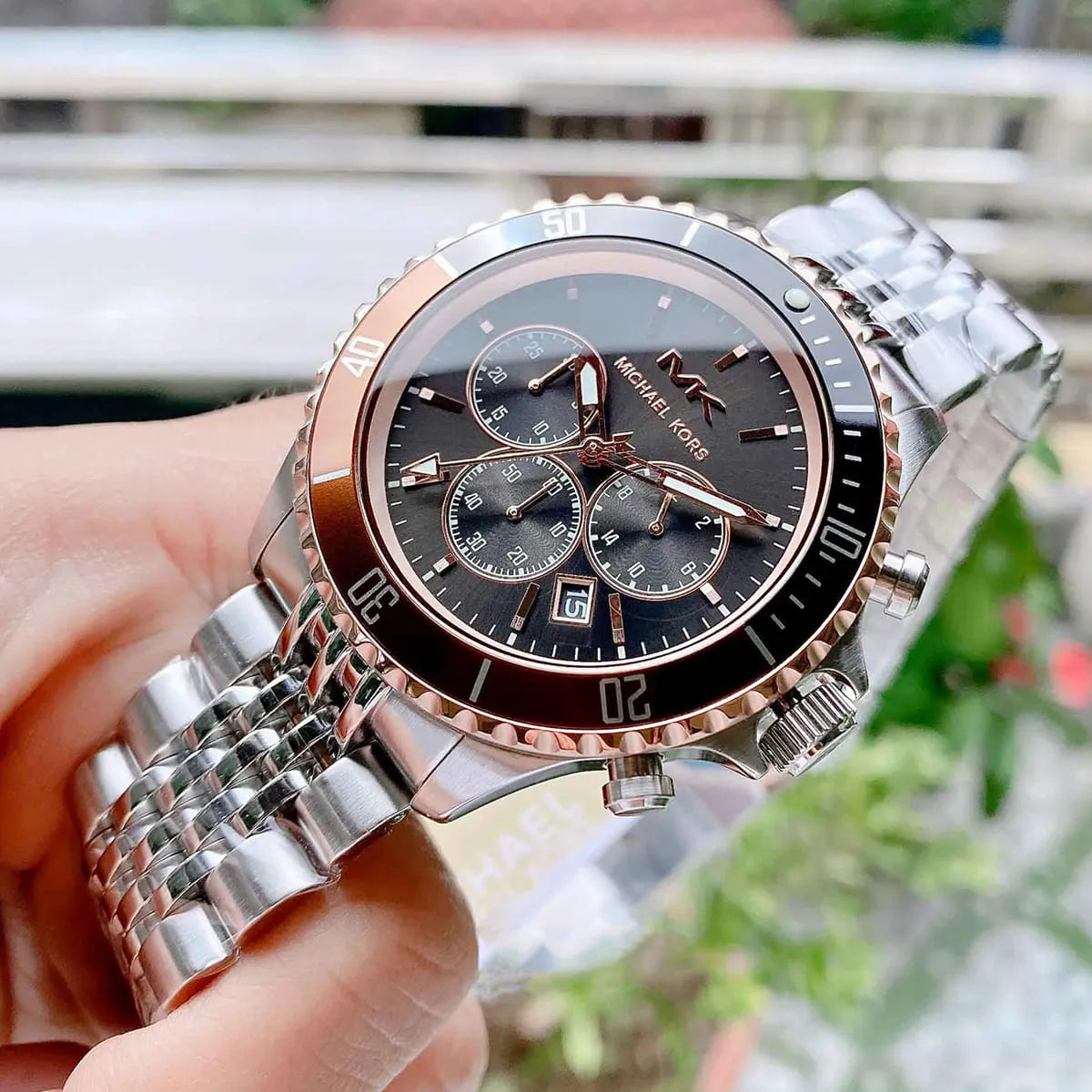  Shop Authentic Michael Kors Bayville Chronograph Black Dial Silver Steel Strap Watch For Men - MK8725 - Luxxuri