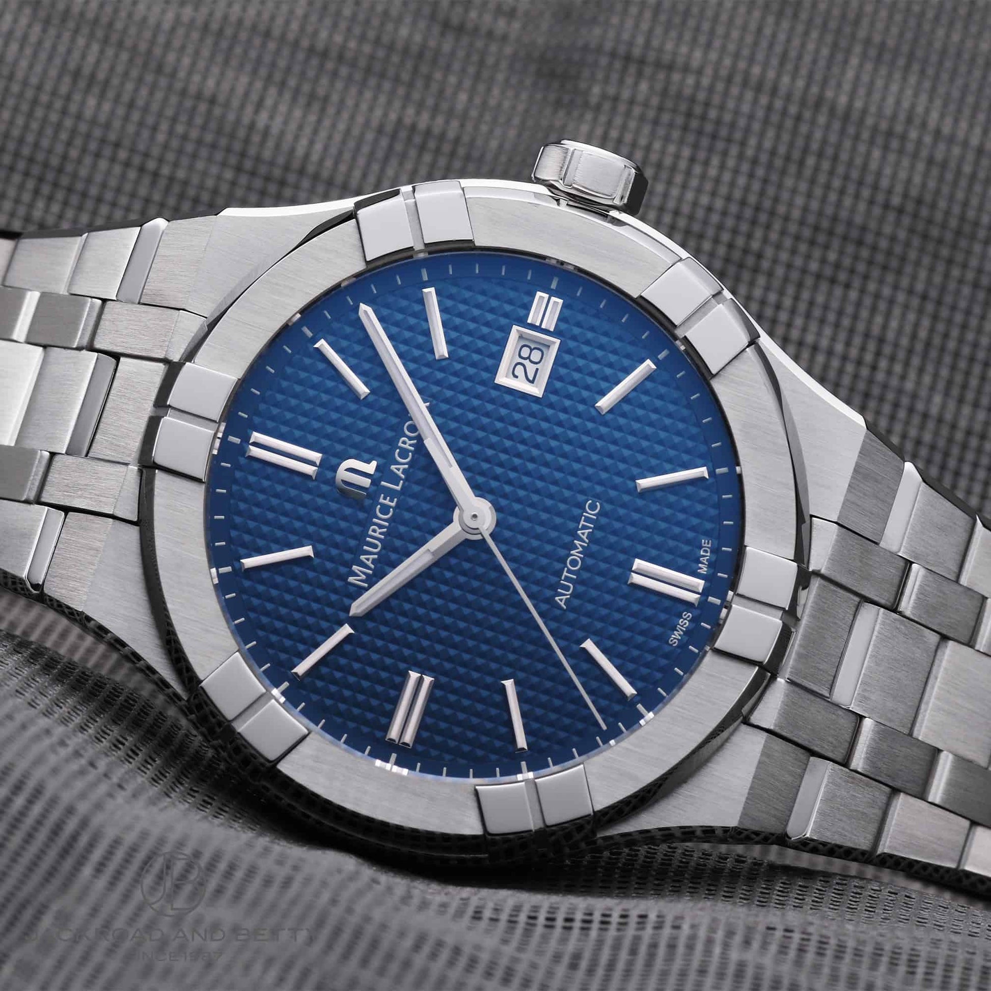  Shop Authentic Maurice Lacroix Aikon Automatic Blue Dial Silver Steel Strap Watch For Men - AI6008-SS002-430-1 - Luxxuri