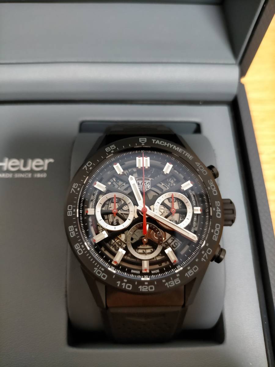  Shop Authentic Tag Heuer Carrera Chronograph Steel & Ceramic Black Dial Black Rubber Strap Watch for Men - CBG2090.FT6145 - Luxxuri