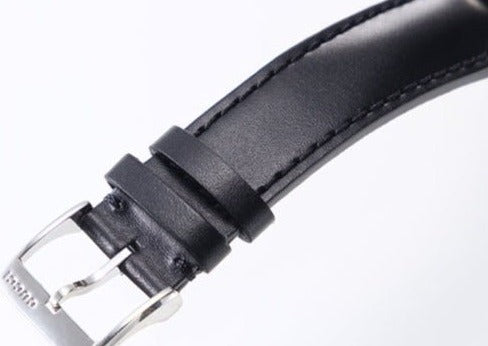  Shop Authentic Gucci GG2570 Quartz Black Dial Black Leather Strap Watch For Men - YA142307 - Luxxuri