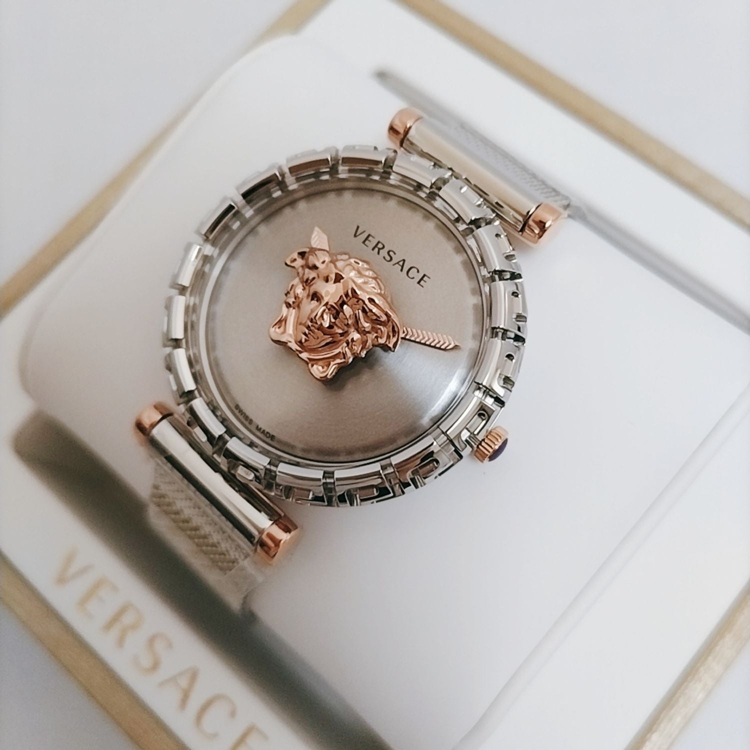  Shop Authentic Versace Palazzo Empire Silver Dial Silver Mesh Bracelet Watch for Women - VEDV00419 - Luxxuri