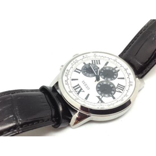  Shop Authentic Guess Chronograph Quartz White Dial Brown Leather Strap Watch For Men - W0380G1 - Luxxuri