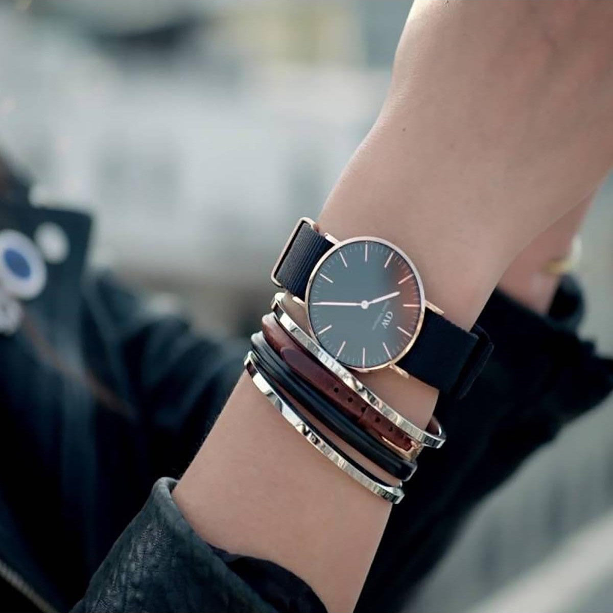  Shop Authentic Daniel Wellington Classic Sheffield Black Dial Black Leather Strap Watch For Women - DW00100139 - Luxxuri