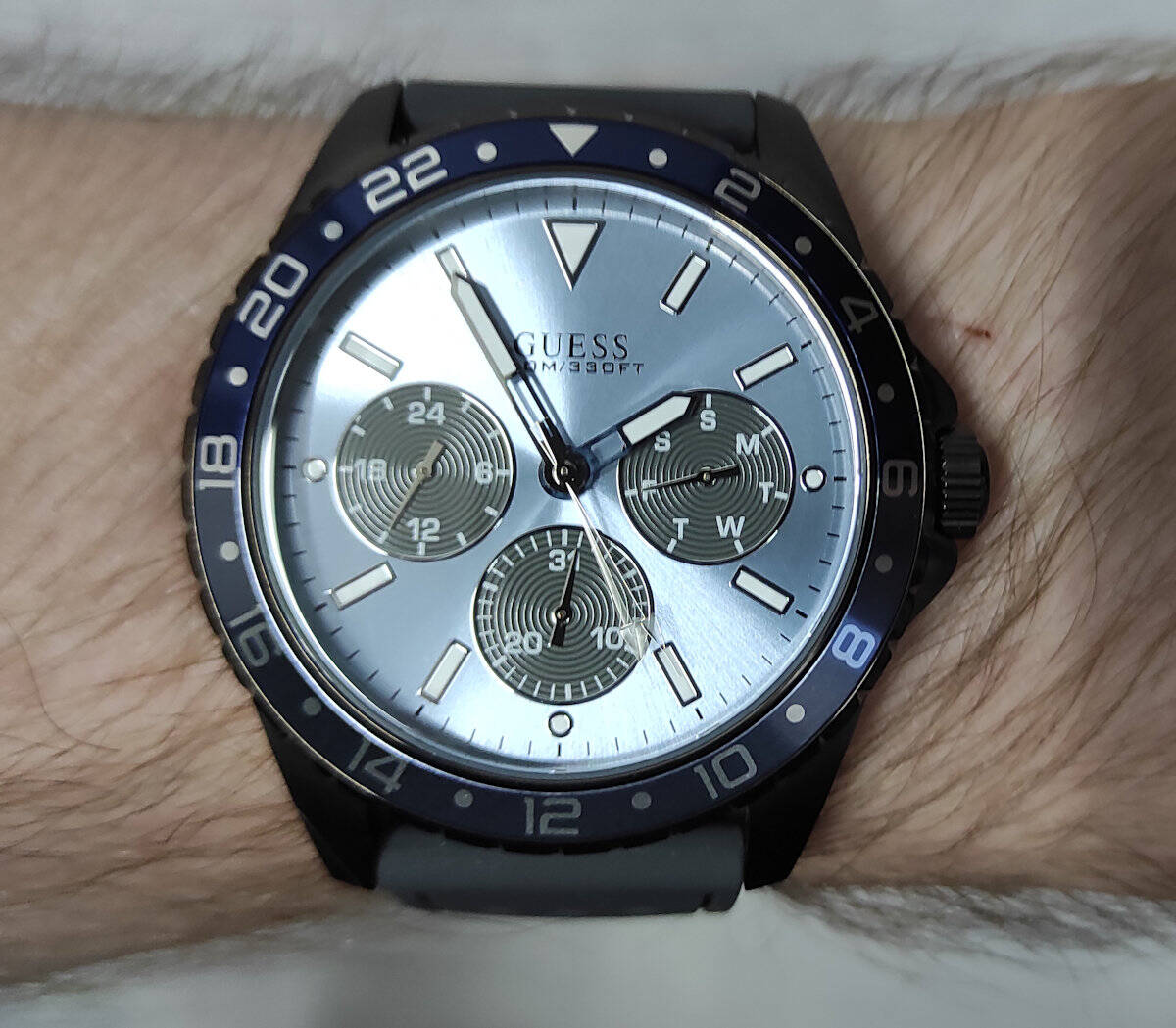  Shop Authentic Guess Odyssey Blue Dial Grey Rubber Strap Watch For Men - W1108G6 - Luxxuri