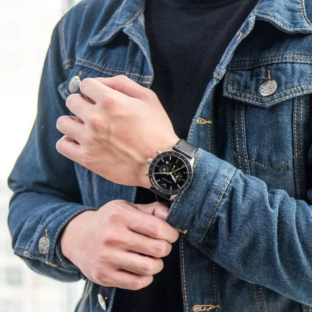  Shop Authentic Emporio Armani Mario Chronograph Black Dial Black Leather Strap Watch For Men - AR11325 - Luxxuri