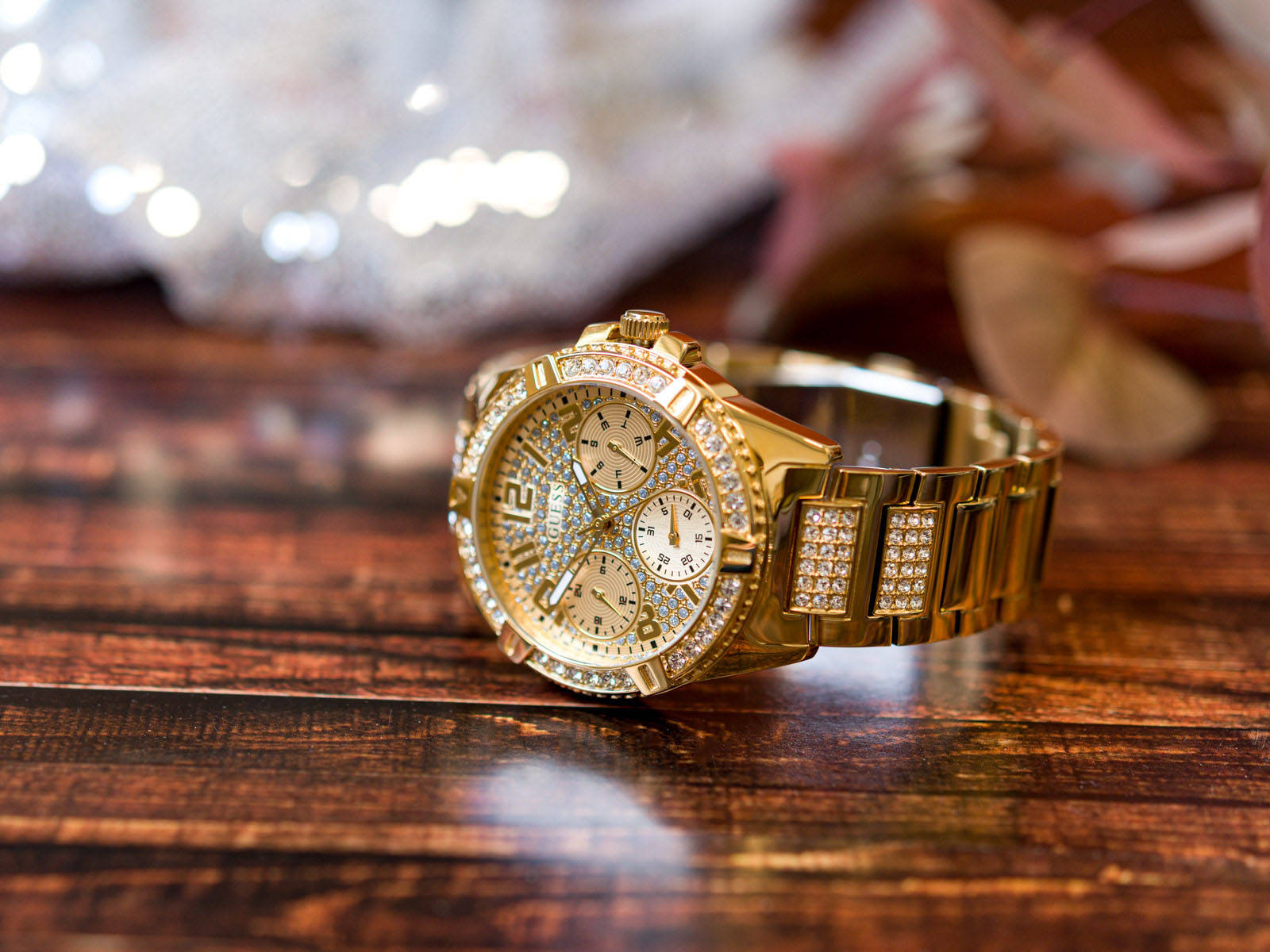  Shop Authentic Guess Frontier Diamonds Gold Dial Gold Steel Strap Watch For Women - W1156L2 - Luxxuri