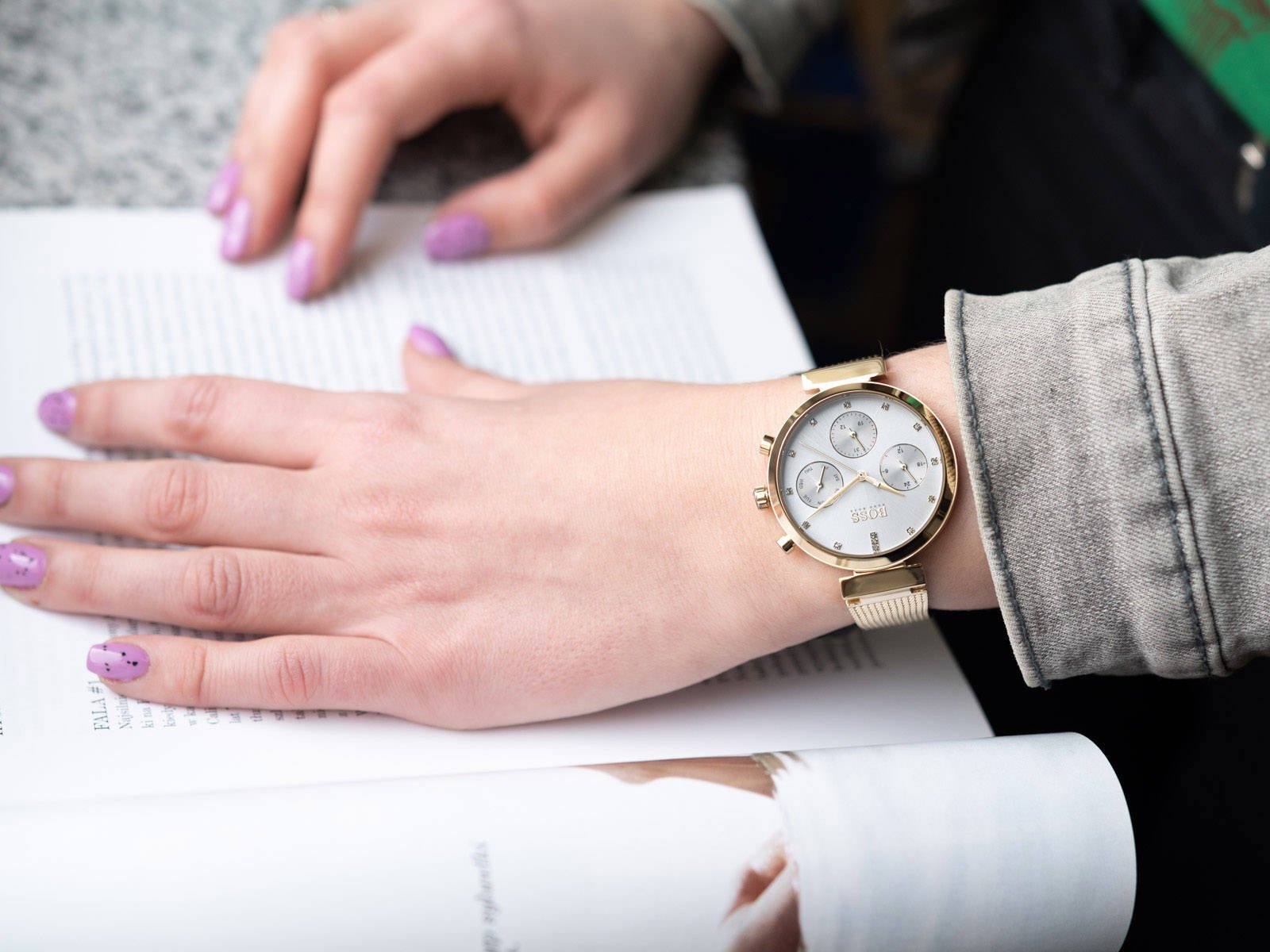  Shop Authentic Hugo Boss Flawless White Dial Gold Mesh Bracelet Watch for Women - 1502552 - Luxxuri