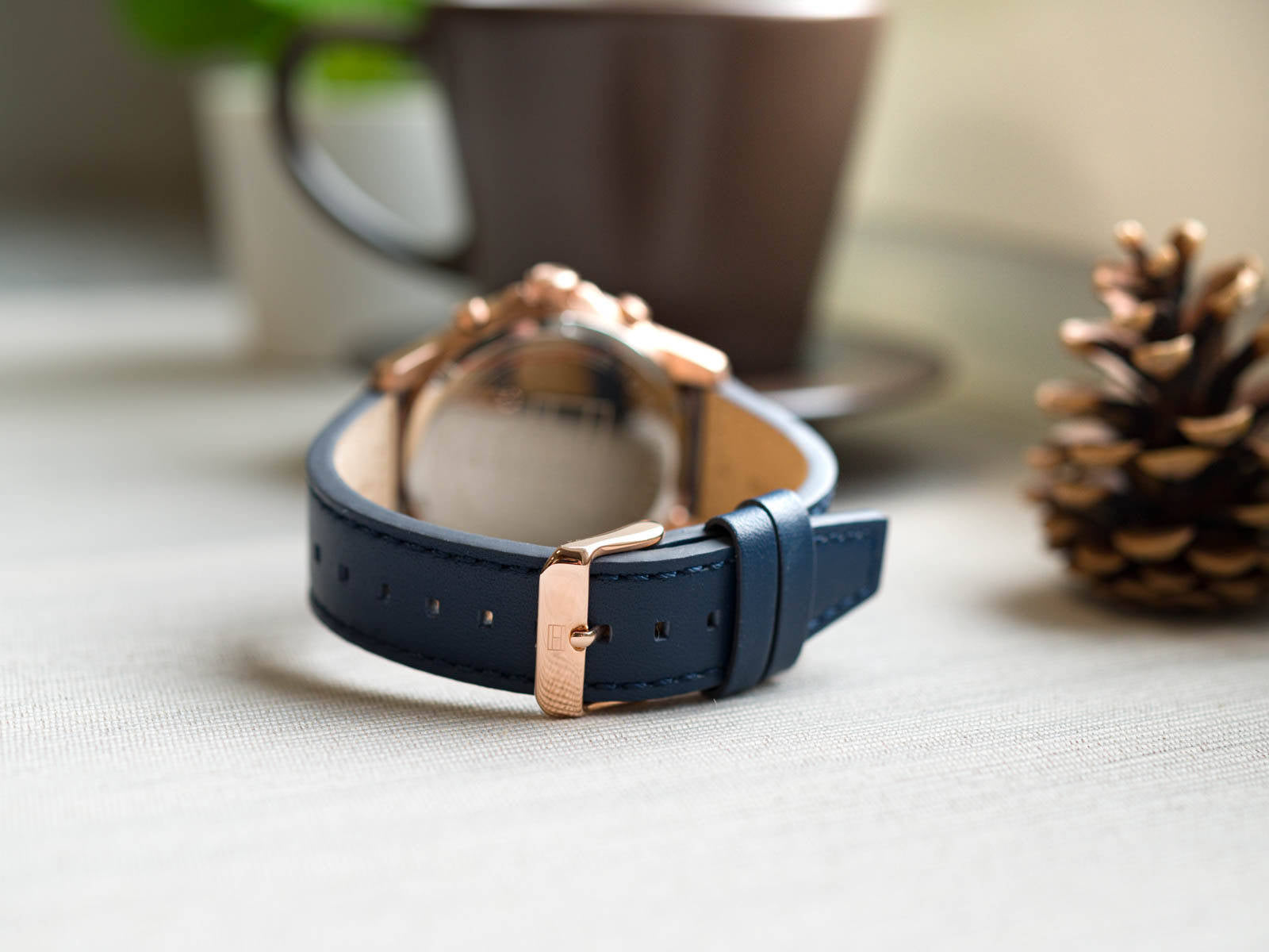  Shop Authentic Tommy Hilfiger Henry Chronograph Quartz Blue Dial Blue Leather Strap Watch For Men - 1710475 - Luxxuri