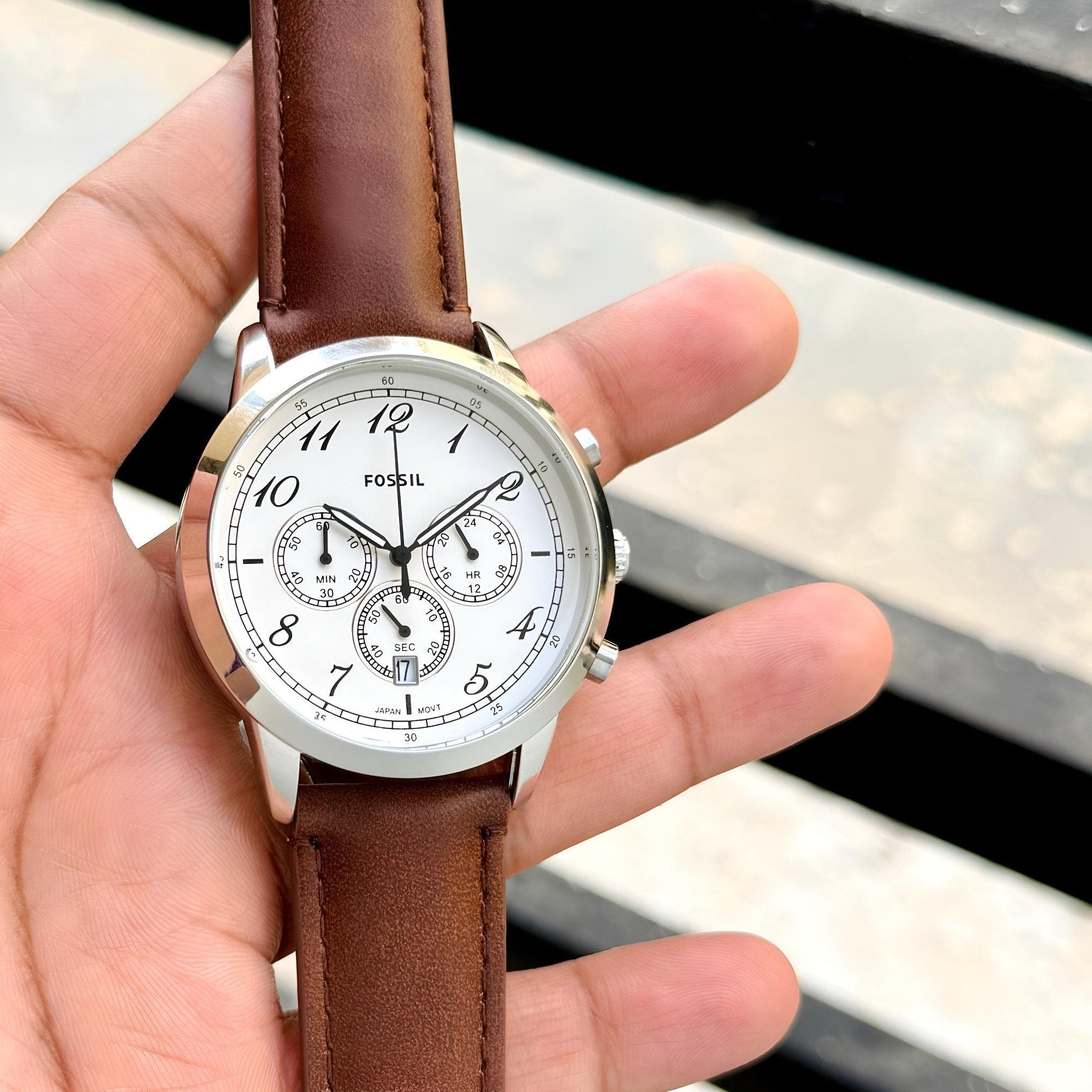 Shop Authentic Fossil Neutra Chronograph White Dial Brown Leather Strap Watch for Men - FS5380 - Luxxuri