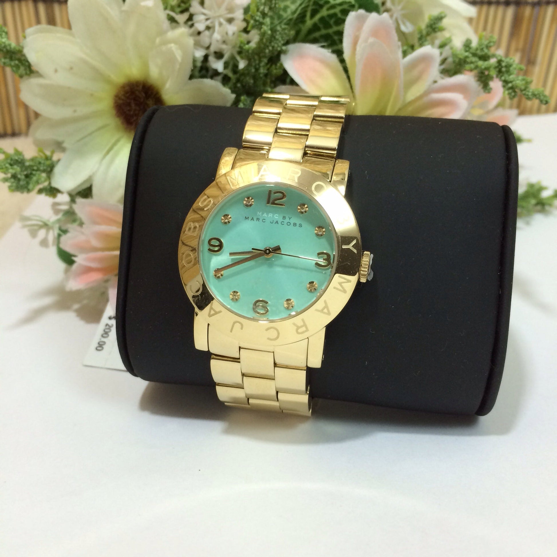  Shop Authentic Marc Jacobs Amy Blue Dial Gold Steel Strap Watch for Women - MBM3301 - Luxxuri