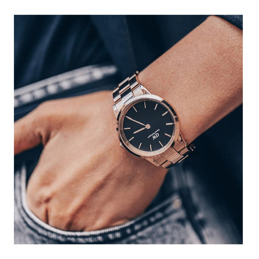  Shop Authentic Daniel Wellington Iconic Link Black Dial Rose Gold Steel Strap Watch for Women - DW00100210 - Luxxuri