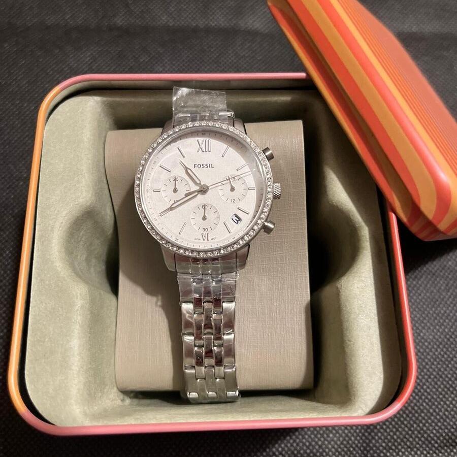  Shop Authentic Fossil Neutra Chronograph Silver Dial Silver Steel Strap Watch for Women - ES5217 - Luxxuri