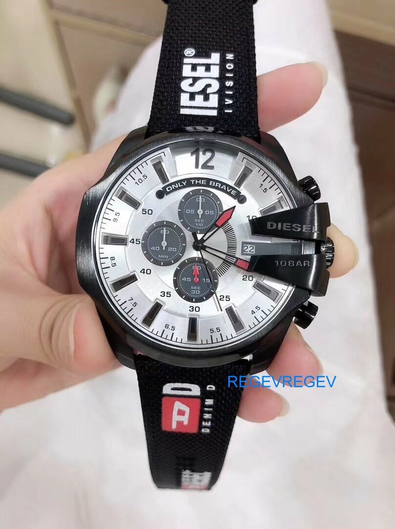 Shop Authentic Diesel Mega Chief Chronograph Silver Dial Black Leather Strap Watch For Men - DZ4512 - Luxxuri