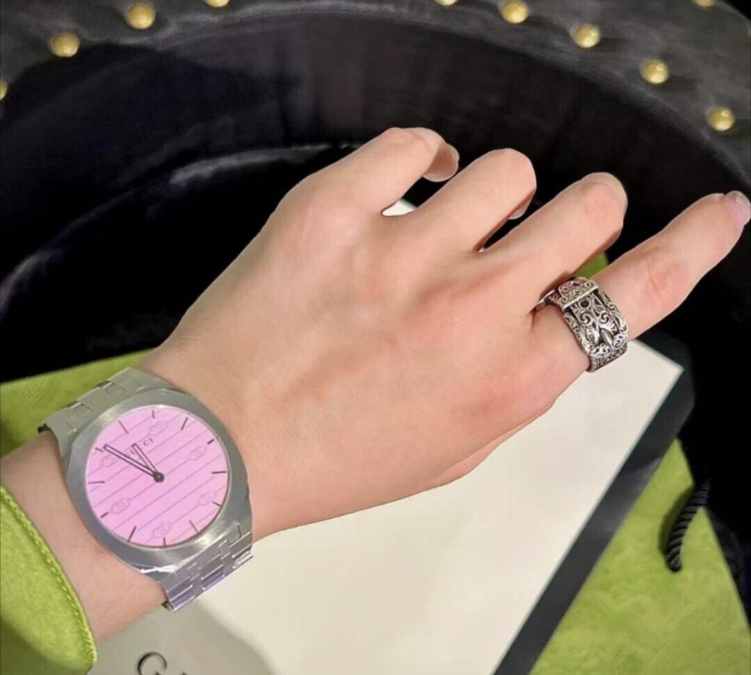  Shop Authentic Gucci 25H Quartz Pink Dial Silver Steel Strap Watch for Women - YA163410 - Luxxuri