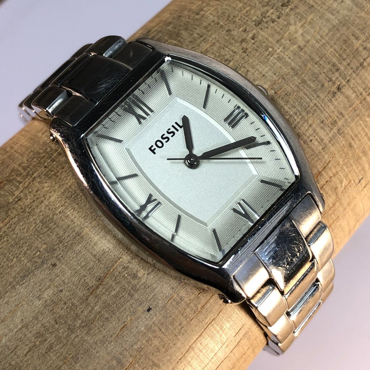  Shop Authentic Fossil Wallace Designer Silver Dial Silver Steel Strap Watch for Women - ES3057 - Luxxuri