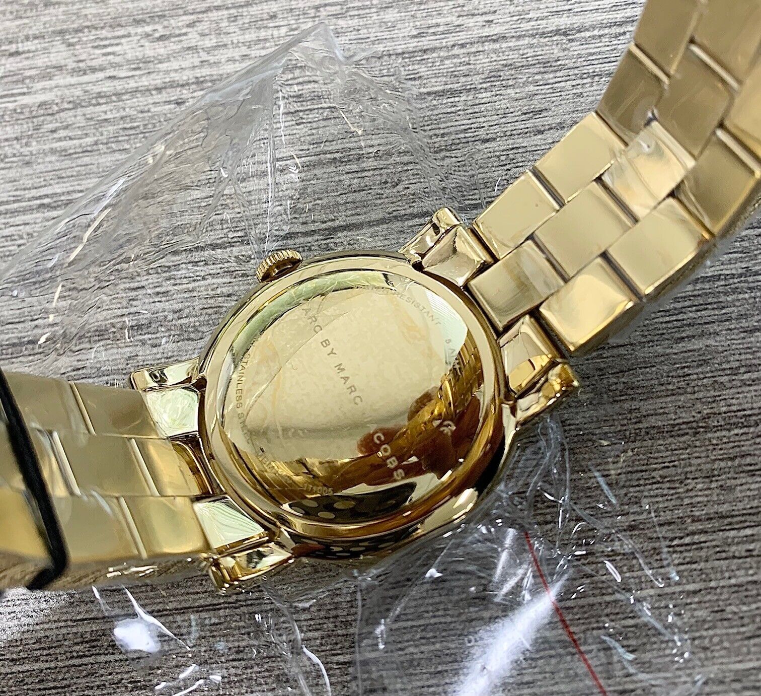  Shop Authentic Marc Jacobs Amy Blue Dial Gold Steel Strap Watch for Women - MBM3220 - Luxxuri