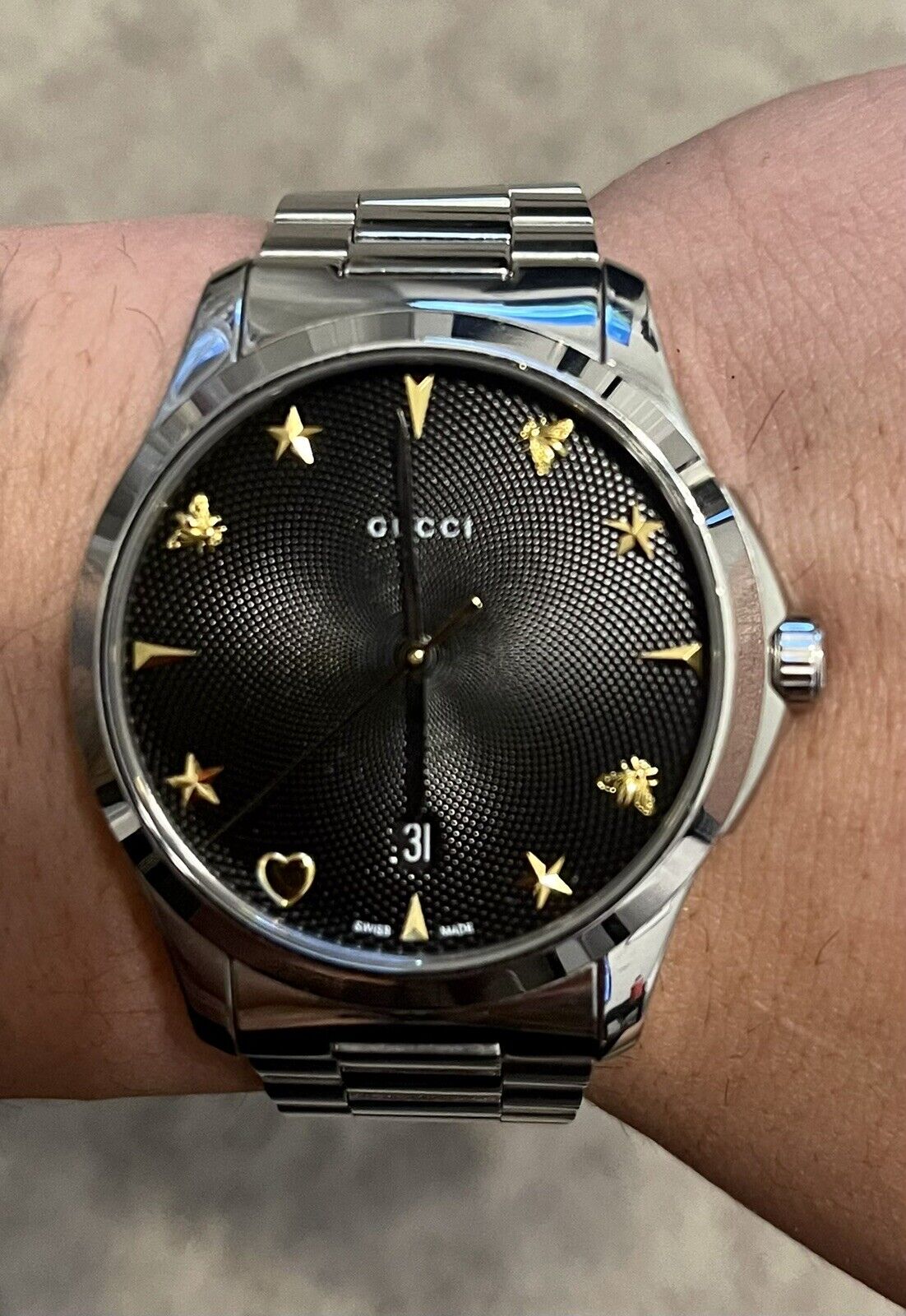  Shop Authentic Gucci G Timeless Black Dial Silver Steel Strap Watch For Women - YA1264029 - Luxxuri