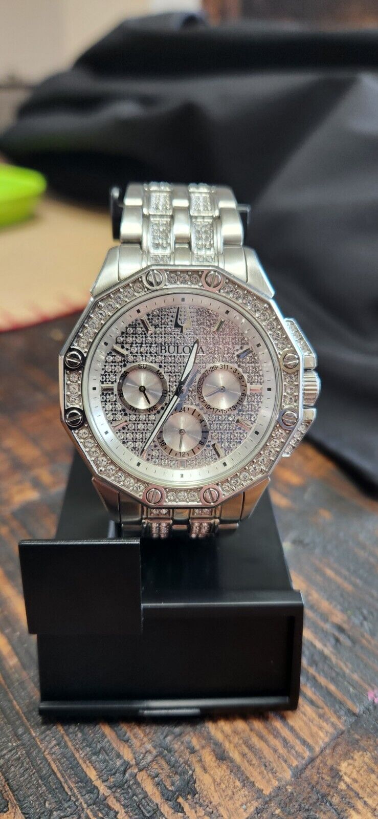  Shop Authentic Bulova Crystal Collection Pave Silver Dial with Crystals Silver Steel Strap Watch for Men - 96C134 - Luxxuri