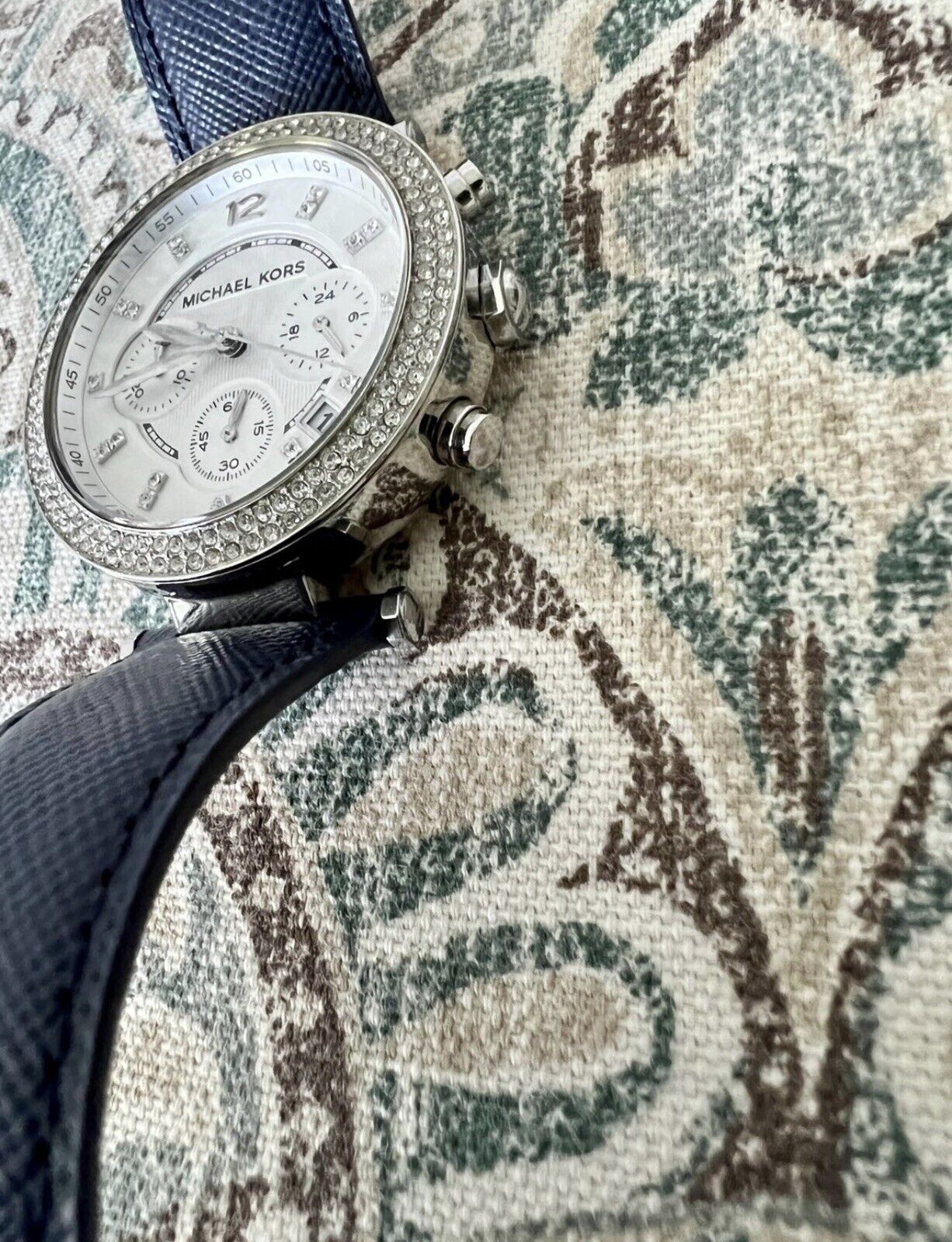  Shop Authentic Michael Kors Parker White Dial Navy Blue Leather Strap Watch for Women - MK2293 - Luxxuri