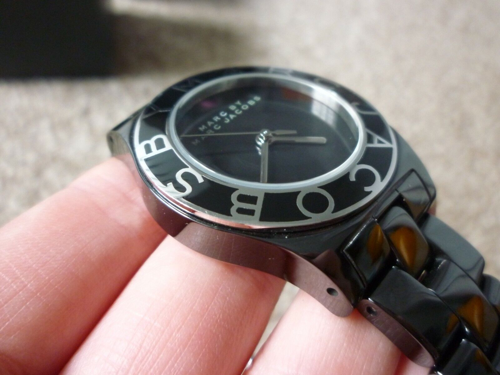  Shop Authentic Marc Jacobs Black Dial Black Ceramic Strap Watch for Women - MBM9501 - Luxxuri