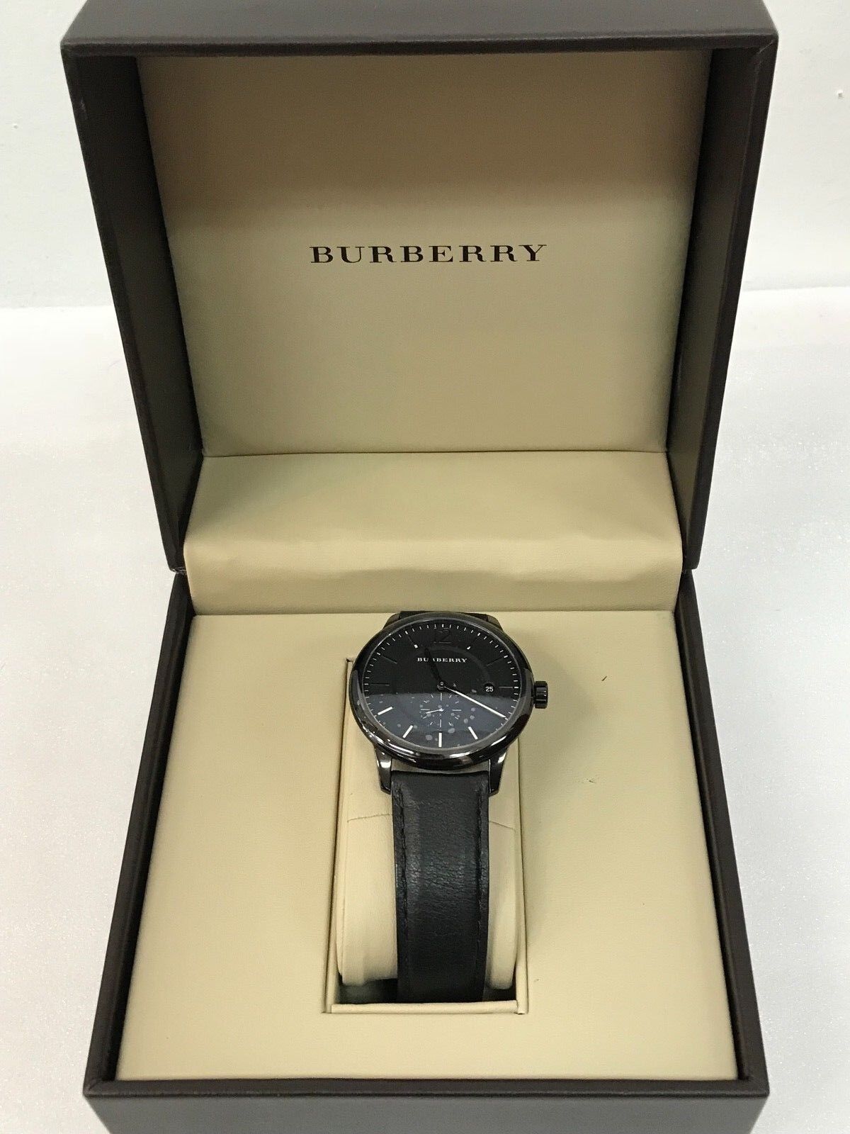  Shop Authentic Burberry The Classic Black Dial Black Leather Strap Watch for Men - BU10003 - Luxxuri