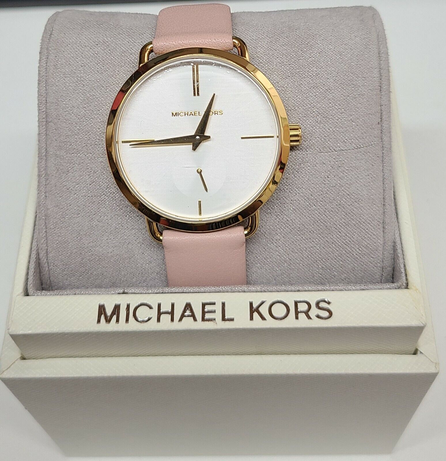  Shop Authentic Michael Kors Portia Quartz White Dial Pink Leather Strap Watch For Women - MK2659 - Luxxuri