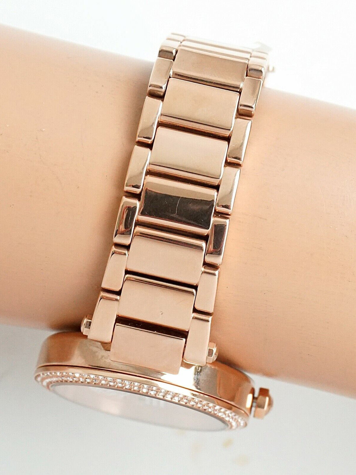  Shop Authentic Michael Kors Parker Quartz Rose Gold Dial Rose Gold Steel Strap Watch For Women - MK6660 - Luxxuri