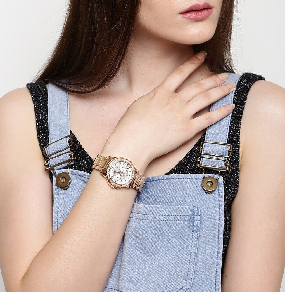 Guess Sassy Quartz White Dial Rose Gold Steel Strap Watch For Women - W0705L3