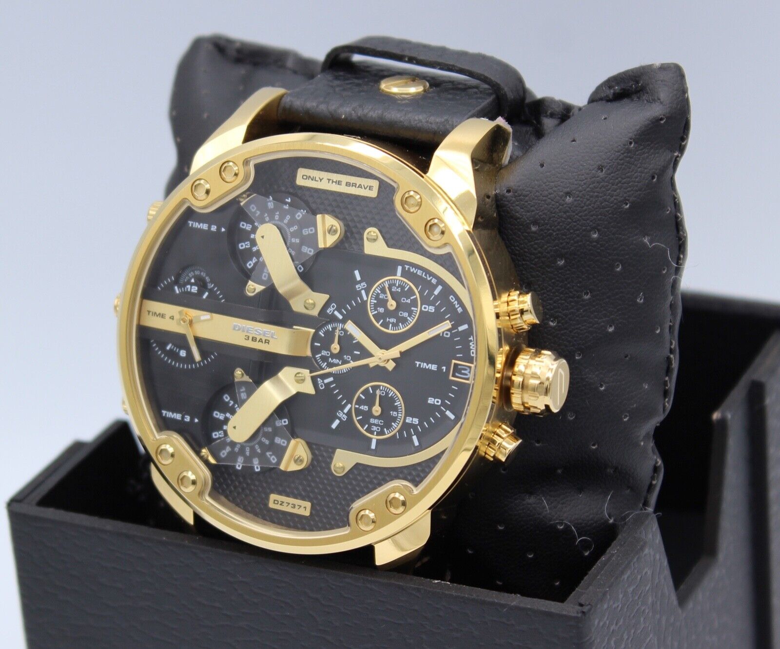  Shop Authentic Diesel Mr Daddy Black & Gold Dial Black Leather Strap Watch For Men - DZ7371 - Luxxuri