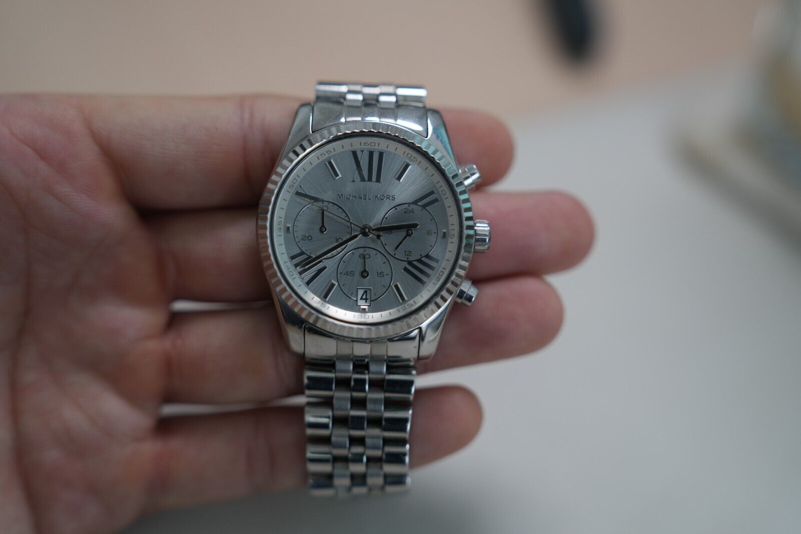  Shop Authentic Michael Kors Lexington Silver Dial Silver Steel Strap Watch for Women - MK5555 - Luxxuri