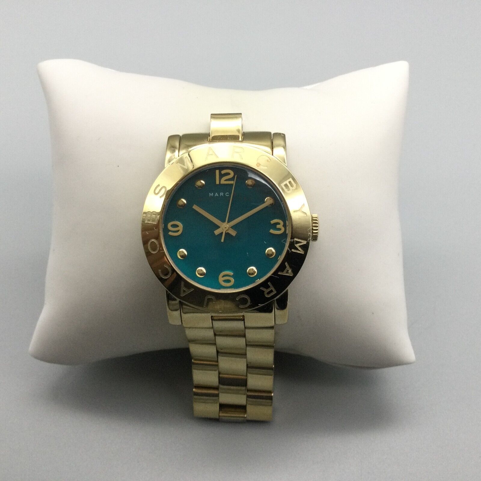  Shop Authentic Marc Jacobs Amy Green Dial Gold Steel Strap Watch for Women - MBM8609 - Luxxuri