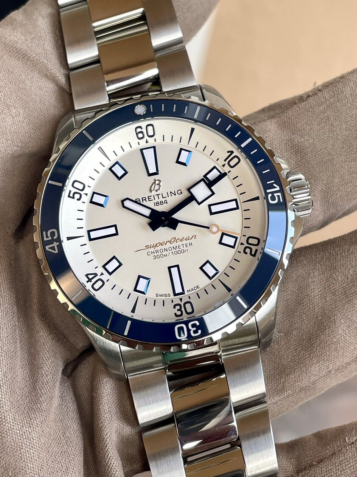  Shop Authentic Breitling Superocean Automatic 42 White Dial Green Silver Steel Strap Watch for Men - A17375E71G1A1 - Luxxuri