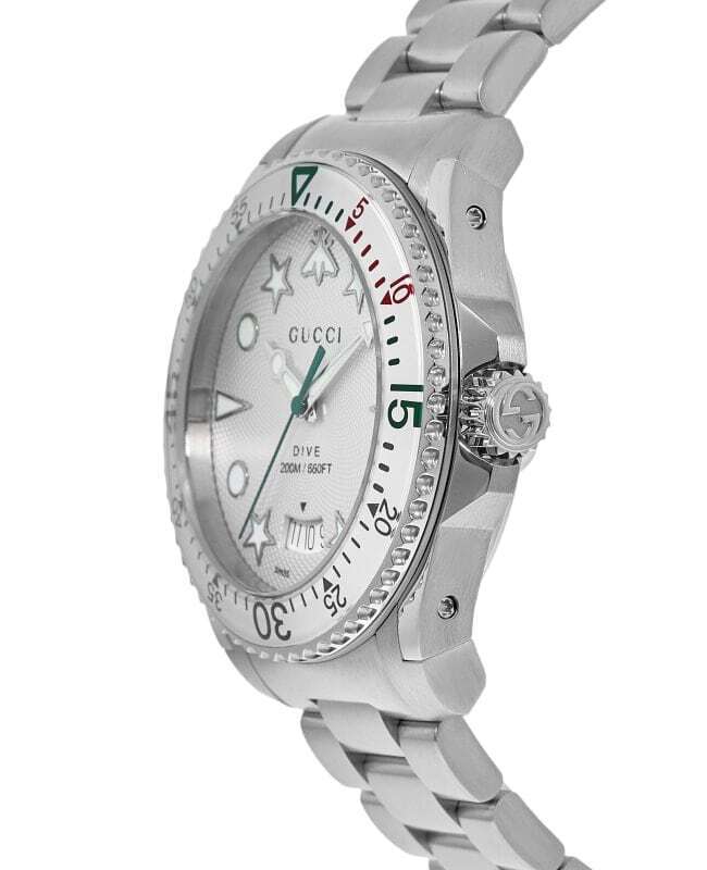  Shop Authentic Gucci Dive Quartz White Dial Silver Steel Strap Watch For Men - YA136336 - Luxxuri