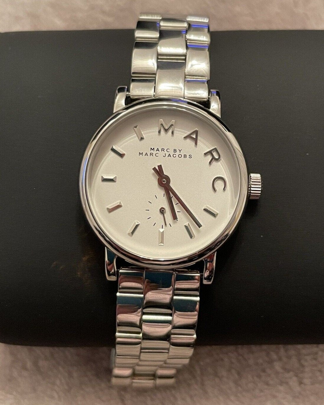  Shop Authentic Marc Jacobs Baker White Dial Silver Steel Strap Watch for Women - MBM3246 - Luxxuri