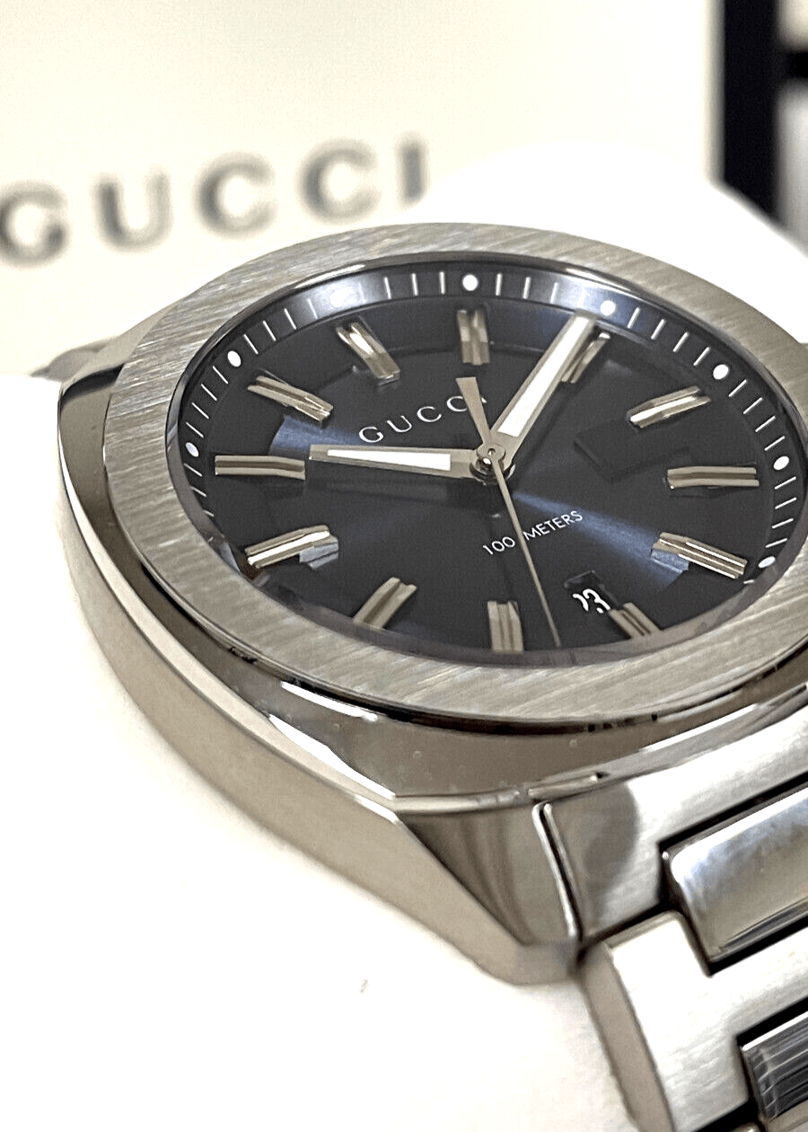  Shop Authentic Gucci GG2570 Quartz Blue Dial Silver Steel Strap Watch For Men - YA142303 - Luxxuri