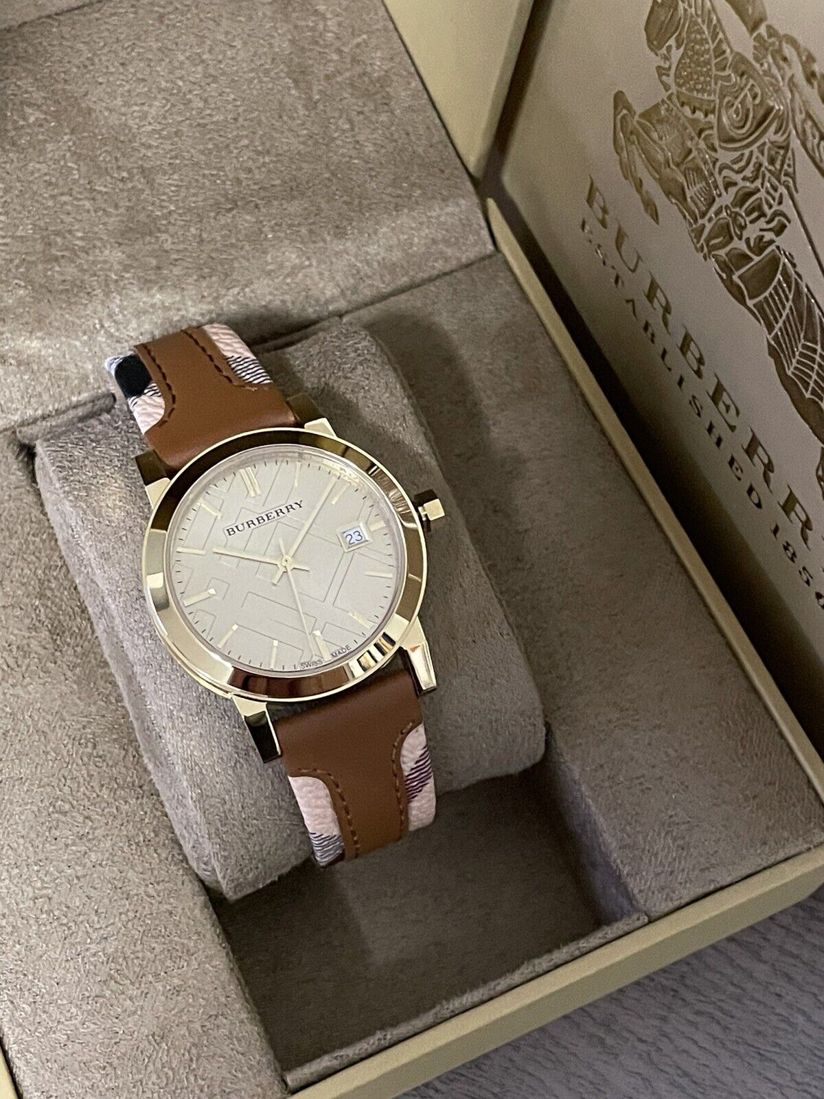  Shop Authentic Burberry The City Gold Dial Brown Leather Strap Watch for Women - BU9133 - Luxxuri