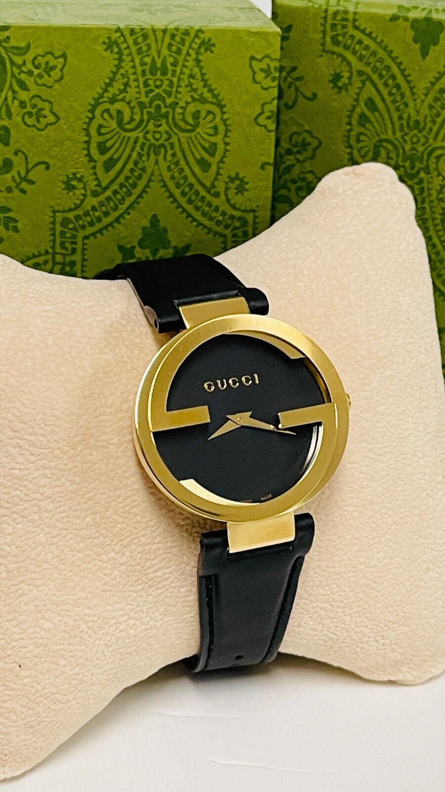  Shop Authentic Gucci Interlocking G Gold Black Dial Black Leather Strap Unisex Watch - YA133326 - Luxxuri