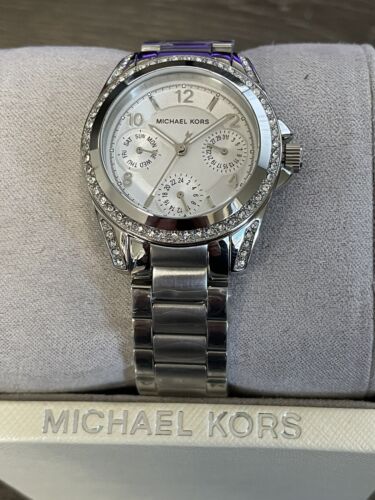  Shop Authentic Michael Kors Blair Silver Dial SIlver Steel Strap Watch for Women - MK5612 - Luxxuri