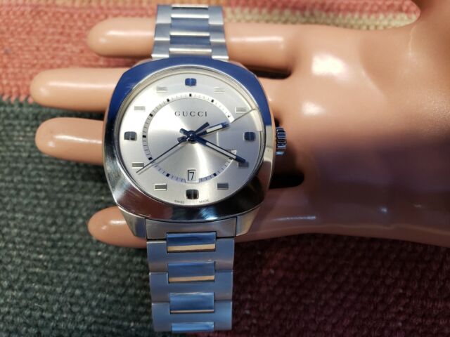  Shop Authentic Gucci GG2570 Silver Dial Silver Steel Strap Watch For Men - YA142308 - Luxxuri