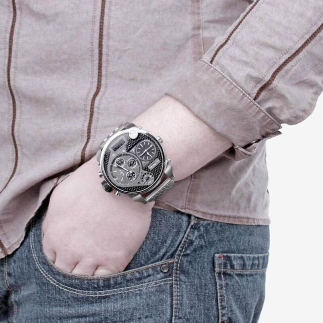  Shop Authentic Diesel Mr Daddy 1.0 Black Dial Stainless Steel Stainless Watch For Men - DZ7221 - Luxxuri