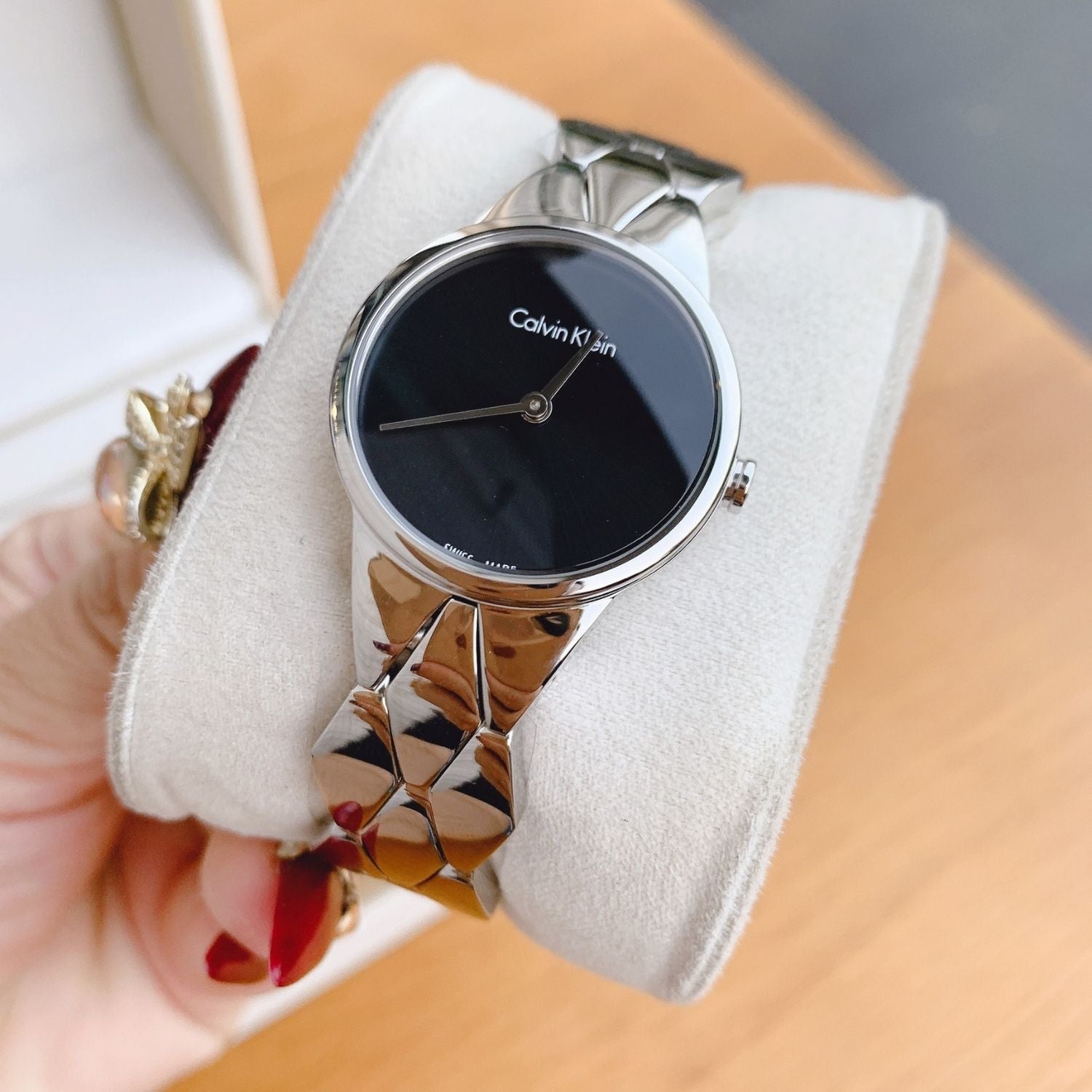  Shop Authentic Calvin Klein Snake Black Dial Silver Steel Strap Watch For Women - K6E23141 - Luxxuri