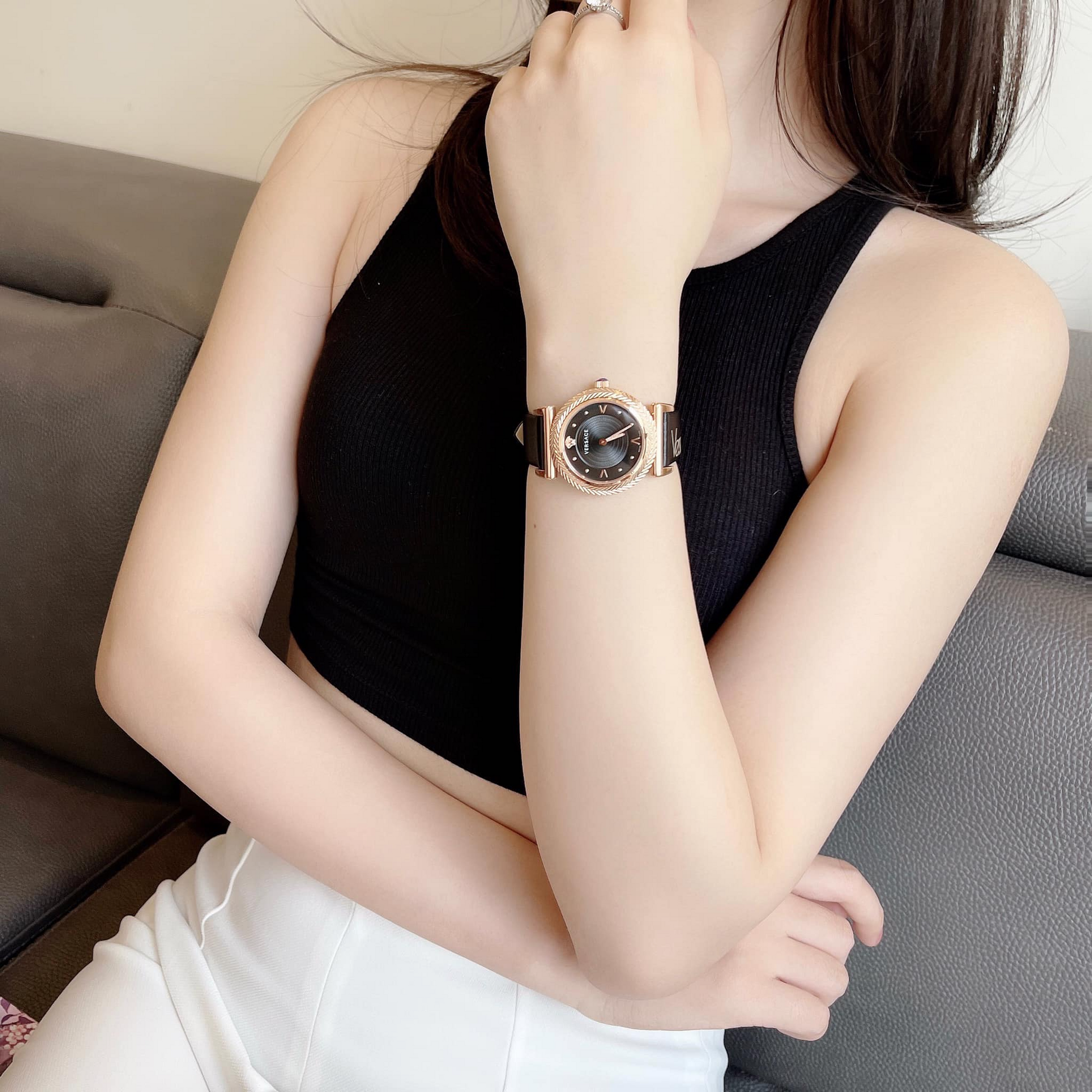  Shop Authentic Versace V-Motif Vintage Logo Black Dial Black Leather Strap Watch for Women - VERE00818 - Luxxuri