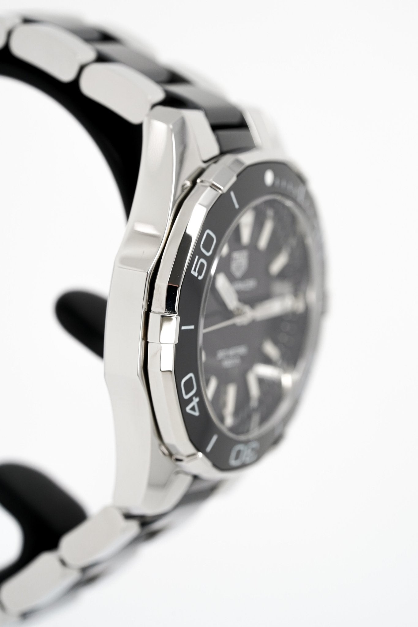  Shop Authentic Tag Heuer Aquaracer Quartz Black Dial Two Tone Steel Strap Watch for Men - WAY131A.BA0913 - Luxxuri