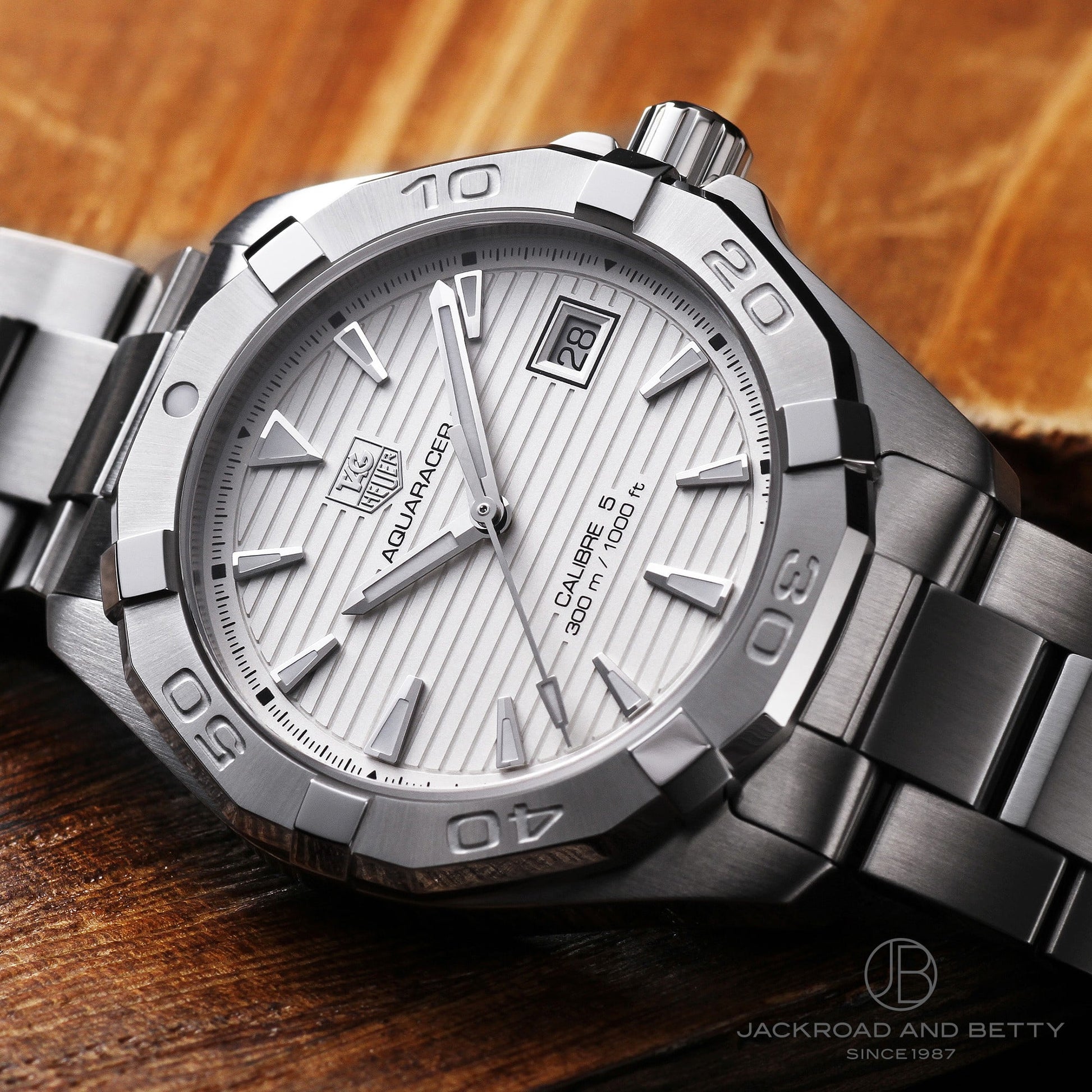  Shop Authentic Tag Heuer Aquaracer White Dial Watch for Men - WAY2111.BA0928 - Luxxuri