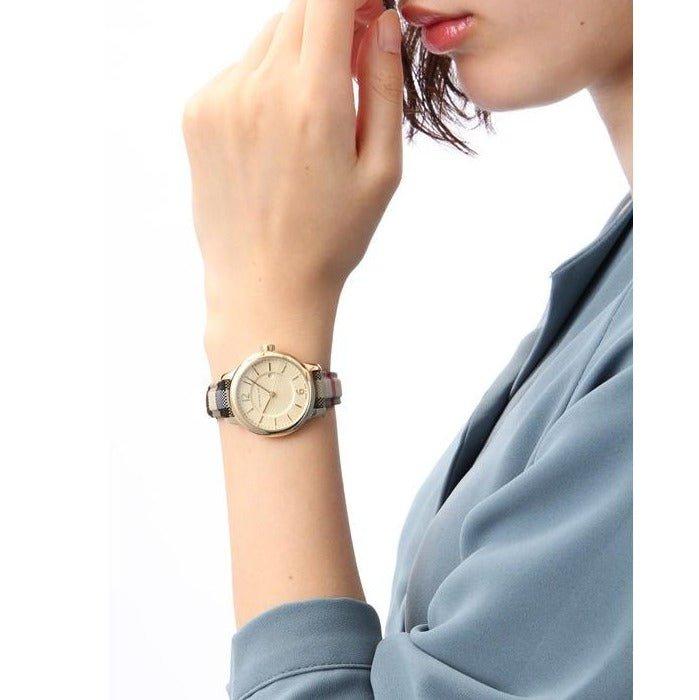  Shop Authentic Burberry Classic Champagne Gold Dial Horseferry Leather Strap Watch for Women - BU10104 - Luxxuri