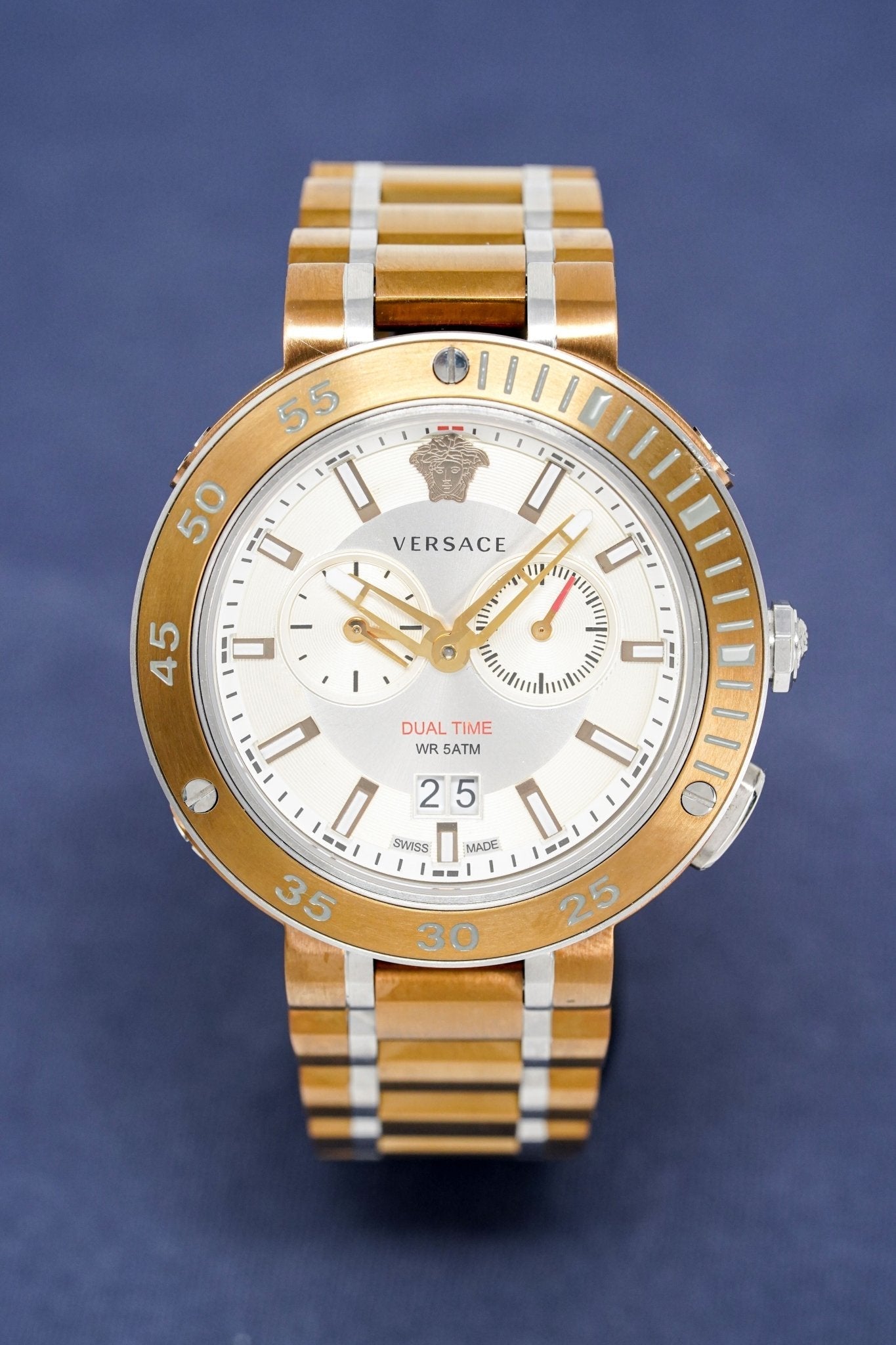  Shop Authentic Versace V Extreme Chronograph White Dial Rose Gold Stainless Steel Watch for Women - VCN050017 - Luxxuri